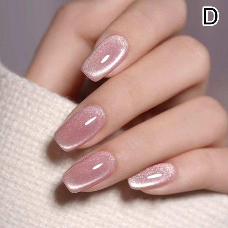 Wearable nail extensions for a sophisticated, alluring look; glittery cat-eye gradient nail art; 24 pieces.